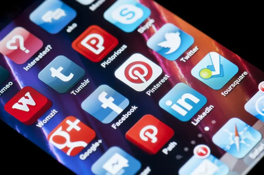 Possiamo scegliere diversi approcci per la realizzazione di applicazioni per smartphone e tablet: app nativa, web app e app ibrida; qual'è la soluzione migliore?