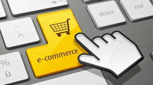 Cambiano gli acquisti online: ora si paga anche col Bancomat