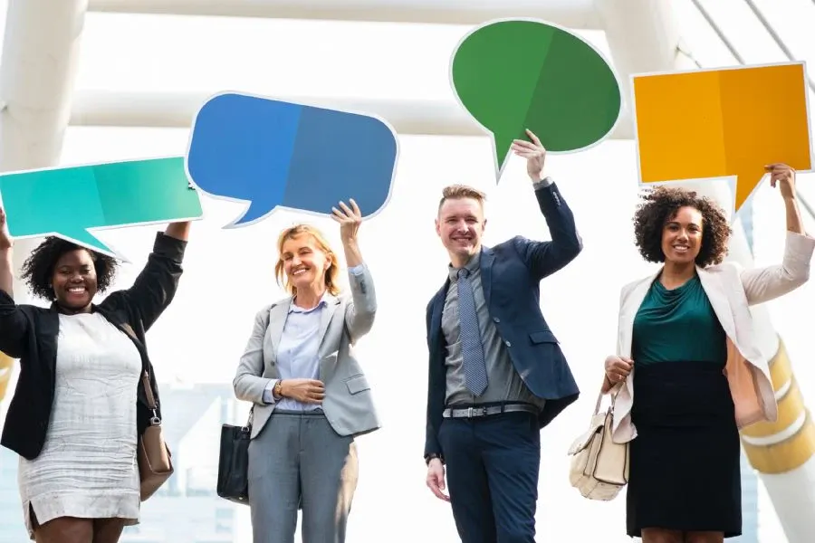 Una buyer persona è il ritratto di un cliente ideale, elaborato con ricerche di mercato e con dati reali a disposizione dei clienti esistenti.